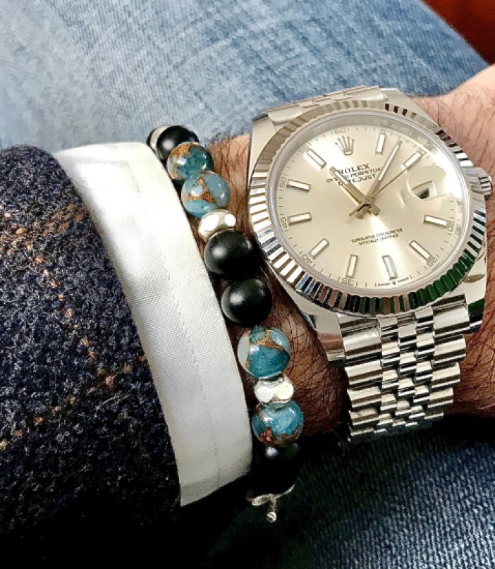 VinchesiDesigns.DeepBlue.white cuff